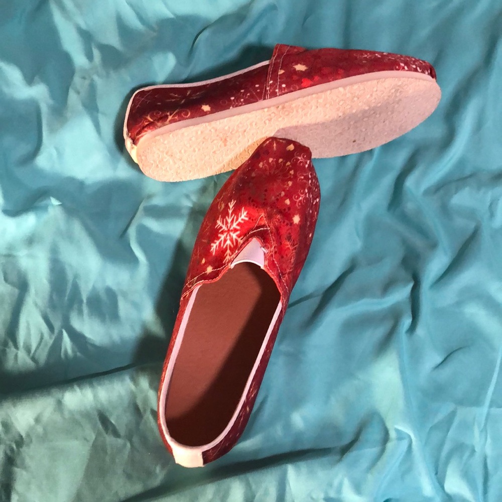Christmas canvas slip on shoes - red with white and gold snowflakes